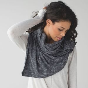 Lululemon Vinyasa Scarf